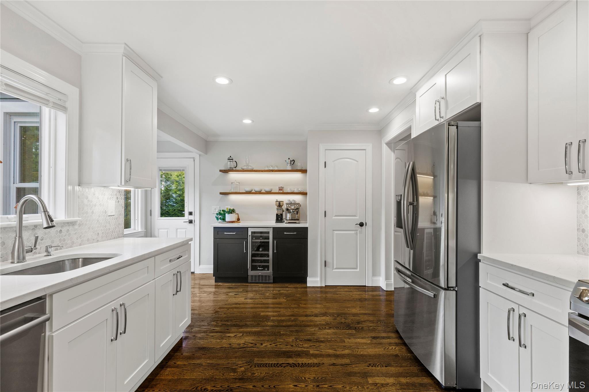 8 Rugby Road New Rochelle, NY 10804 - Photo 14 of 37