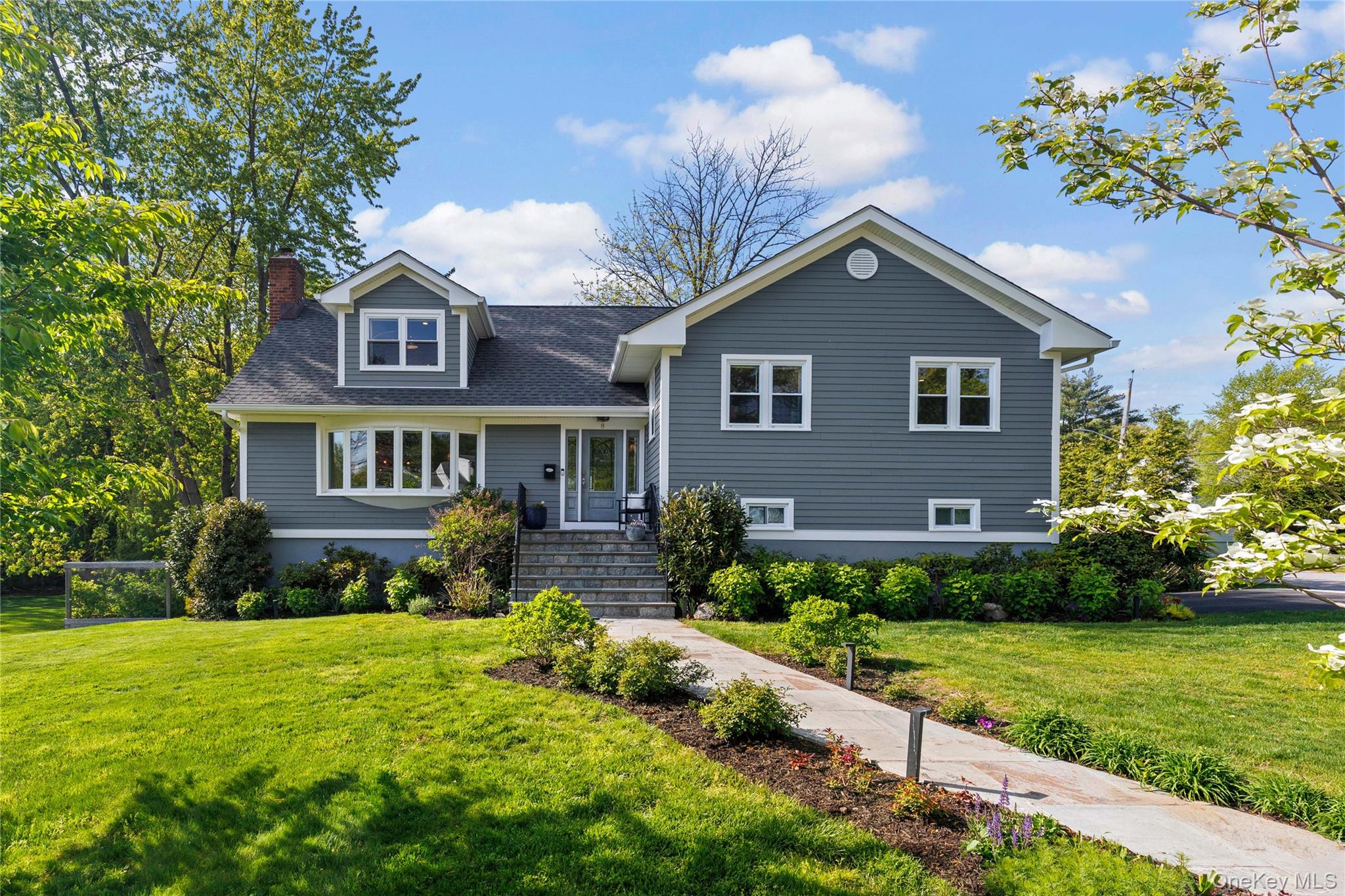 8 Rugby Road New Rochelle, NY 10804 - Photo 2 of 37