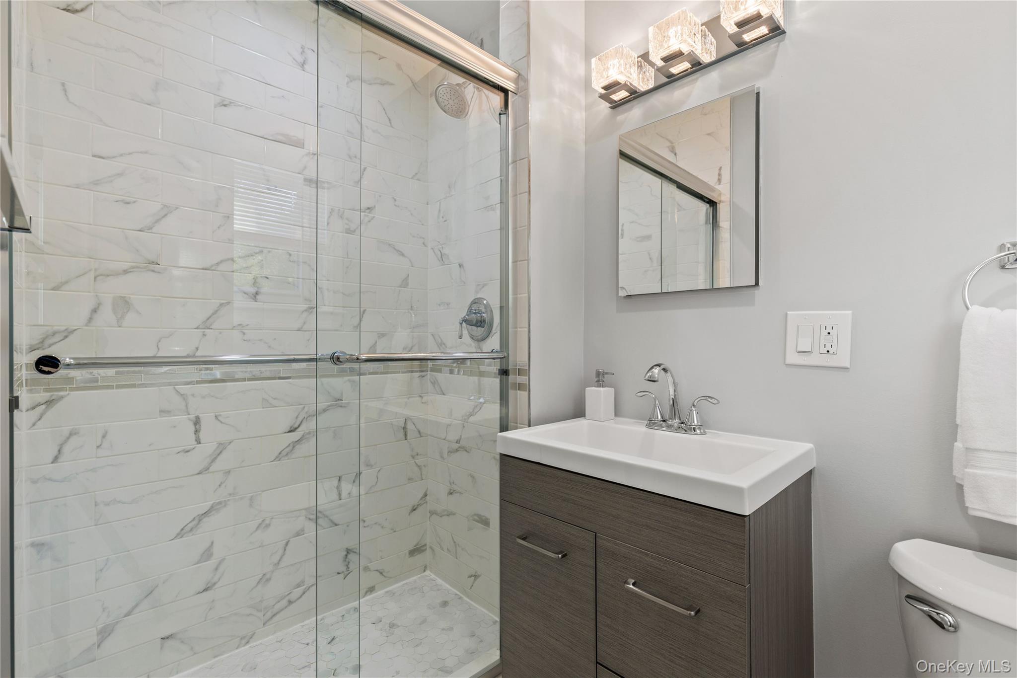 8 Rugby Road New Rochelle, NY 10804 - Photo 21 of 37