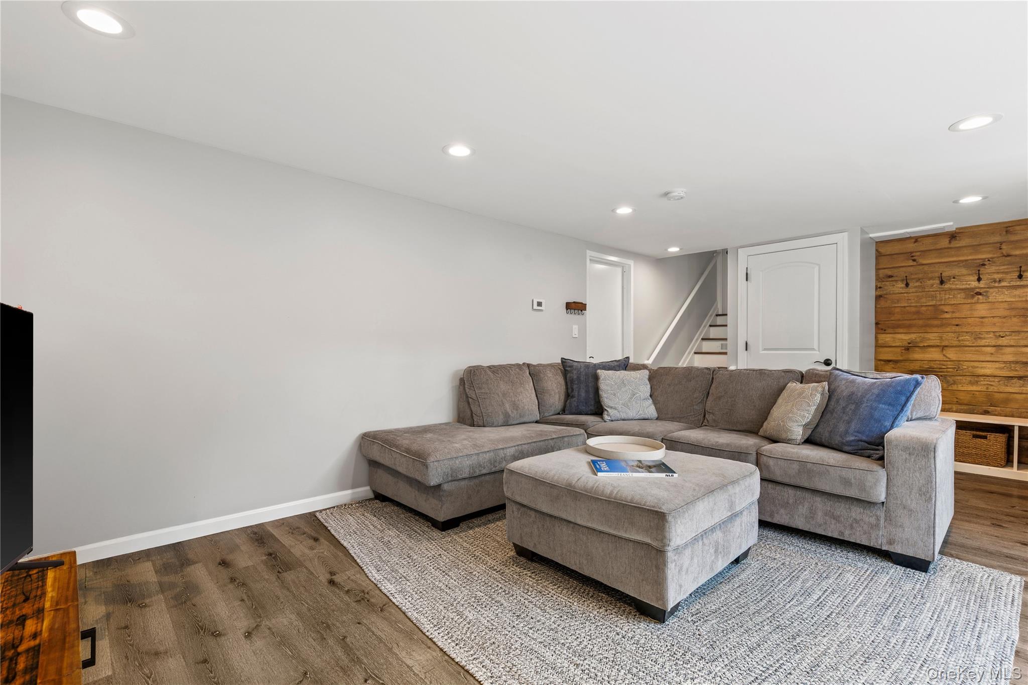 8 Rugby Road New Rochelle, NY 10804 - Photo 28 of 37