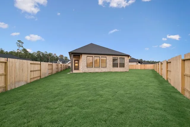 $2,900 | 326 Prairie Warbler Street, Magnolia, TX 77354