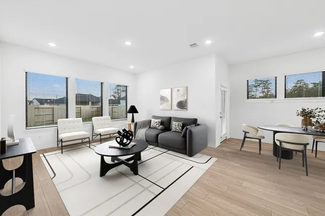 $2,900 | 326 Prairie Warbler Street, Magnolia, TX 77354