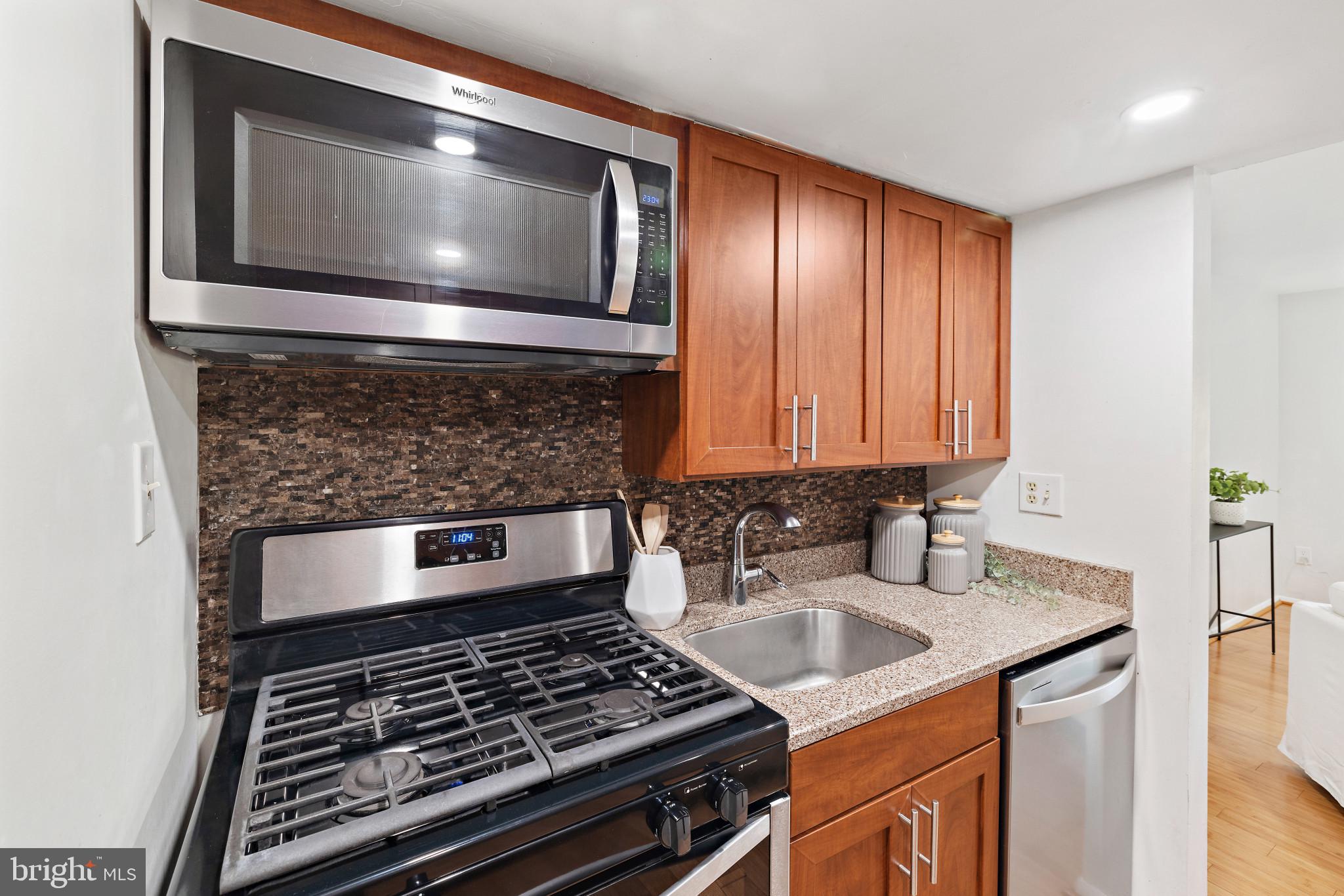 8931 Footed Ridge Columbia, MD 21045 - Photo 12 of 34