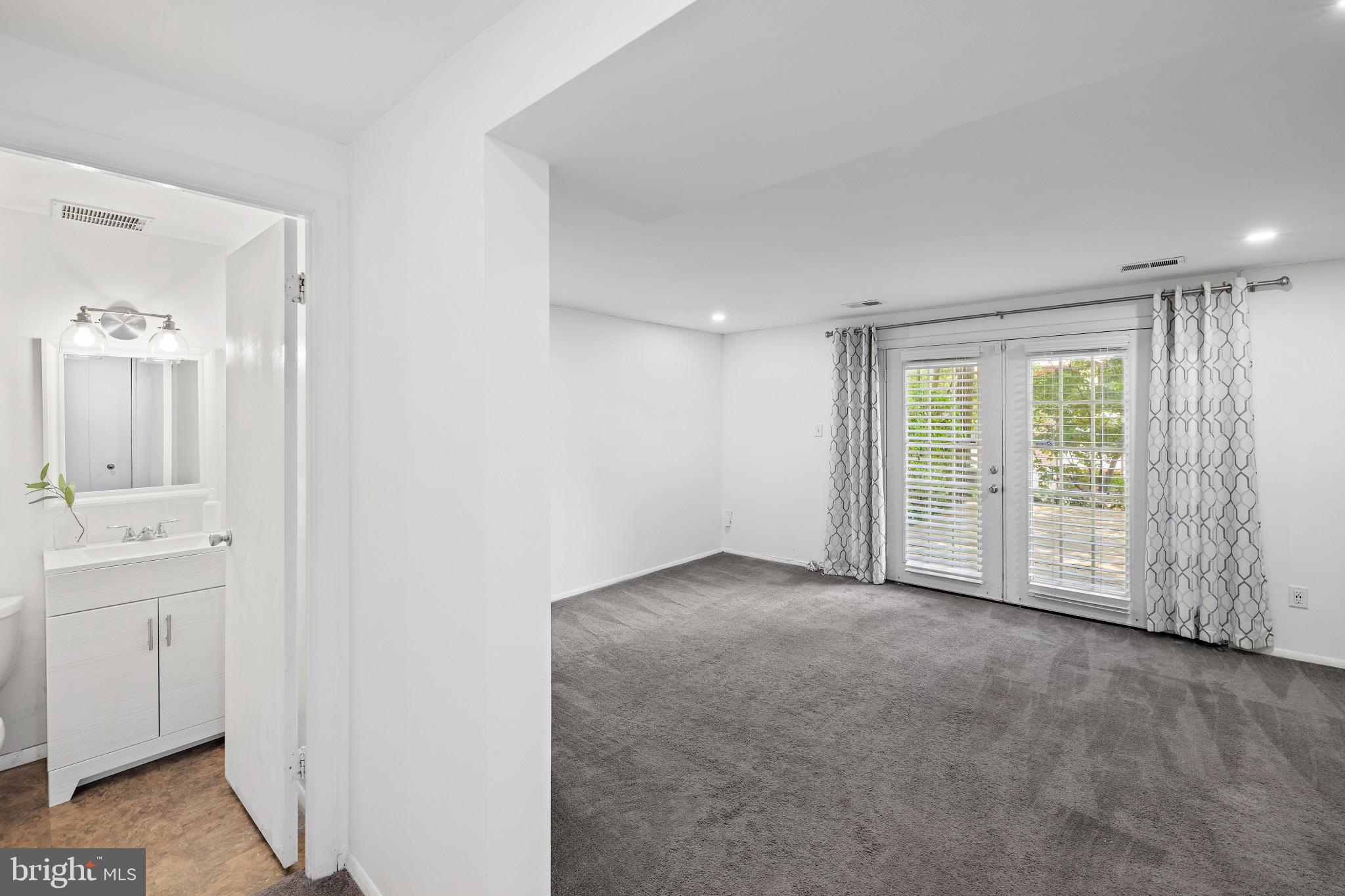 8931 Footed Ridge Columbia, MD 21045 - Photo 27 of 34