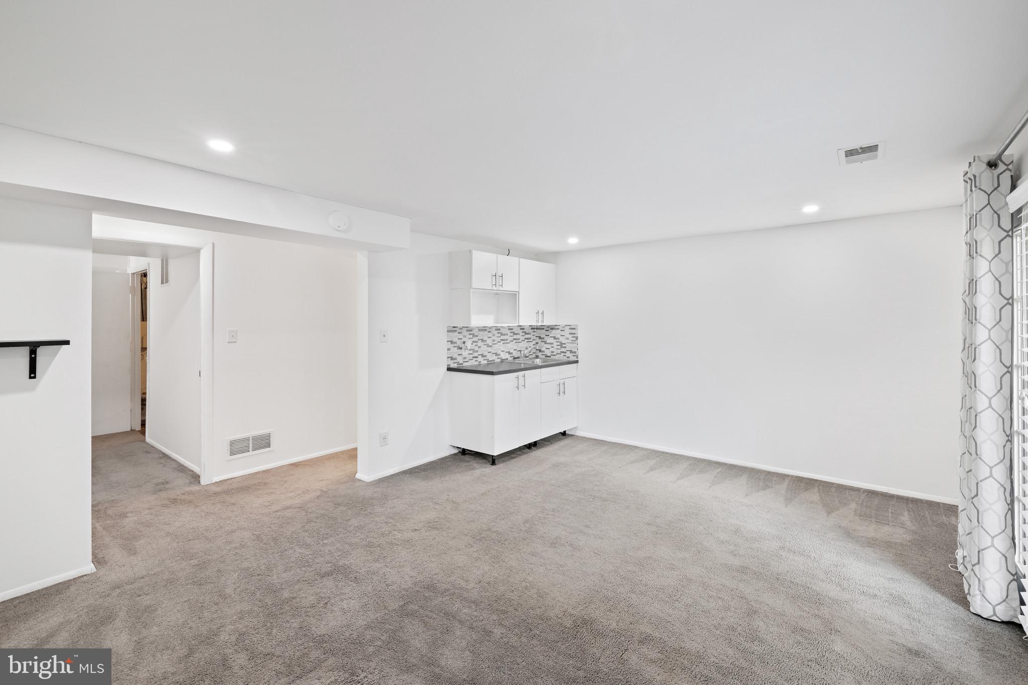 8931 Footed Ridge Columbia, MD 21045 - Photo 28 of 34