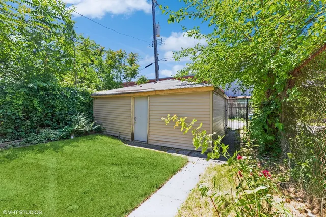 $205,000 | 7422 South Kimbark Avenue, Chicago, IL 60619