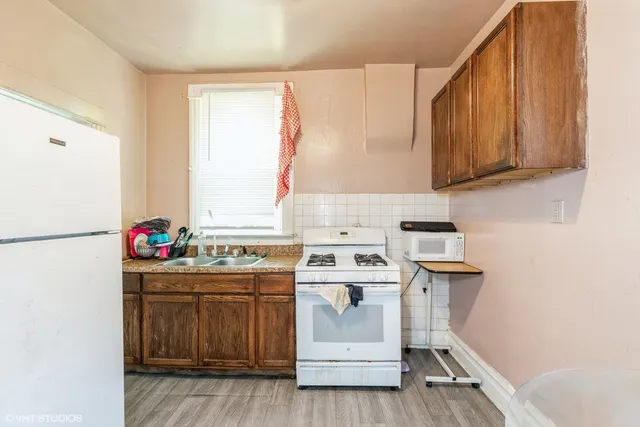 $205,000 | 7422 South Kimbark Avenue, Chicago, IL 60619