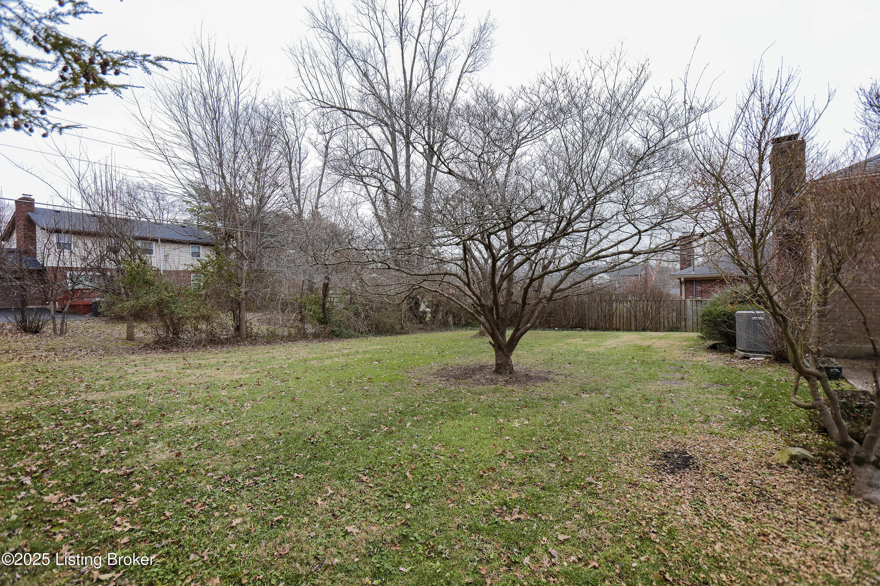 1905 Hollen Road Louisville, KY 40222 - Photo 17 of 47 1905_Hollen_18