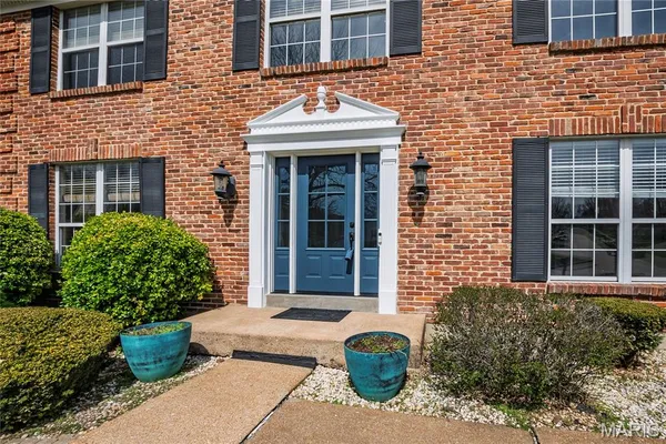 $509,900 | 6301 Highland Estates Drive, St. Louis, MO 63129