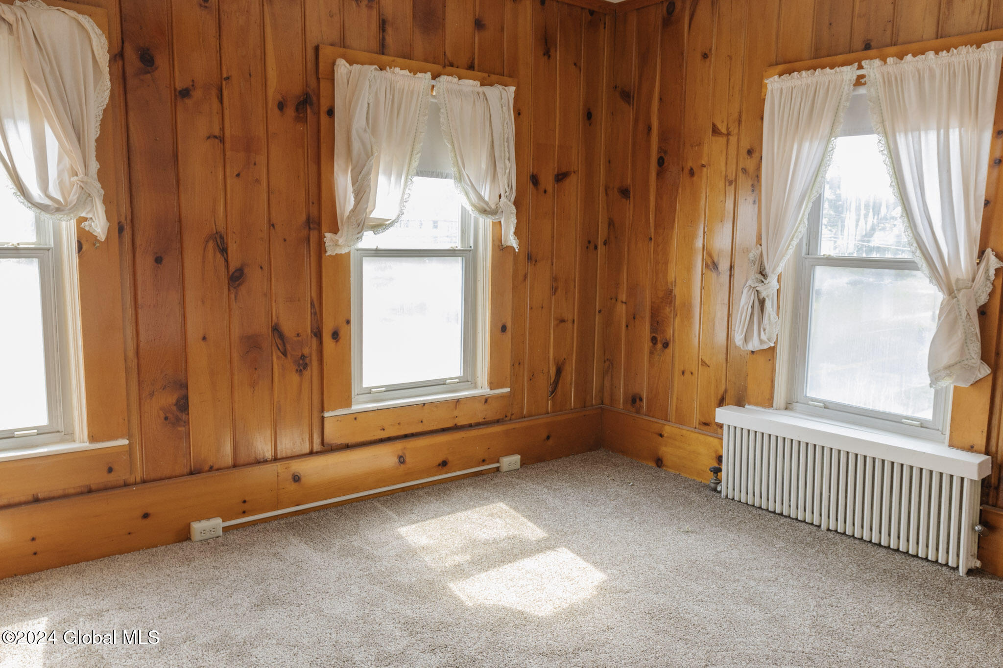 47 Maple Street Hudson Falls, NY 12839 - Photo 13 of 21 12-I54A0589 - Copy (2)