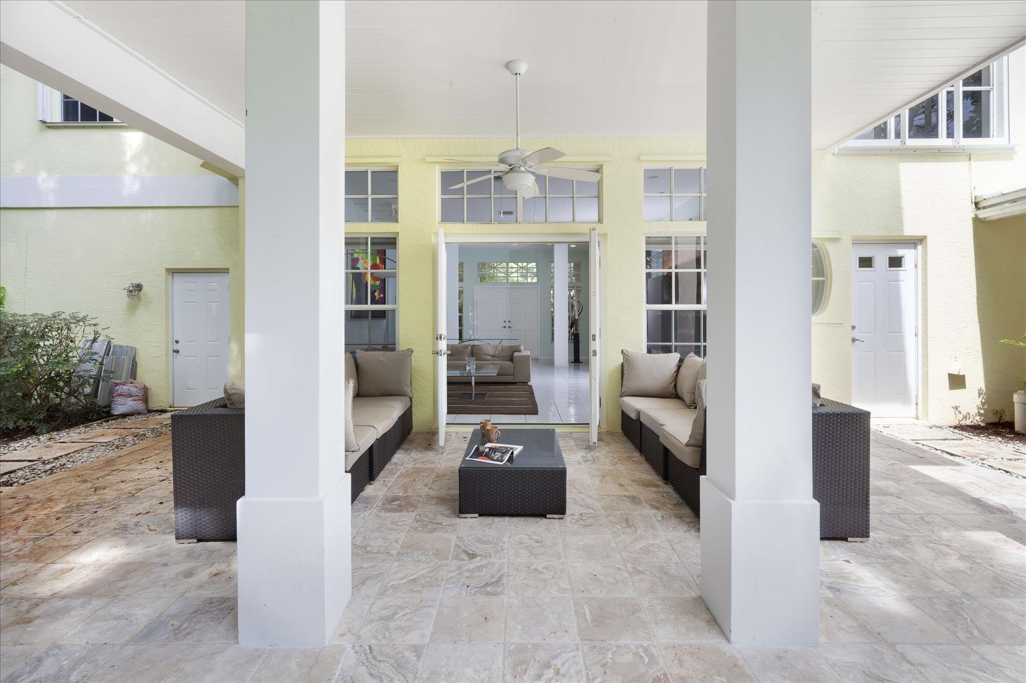 890 Periwinkle Street Boca Raton, FL 33486 - Photo 5 of 22 RX-10146822-73112720
