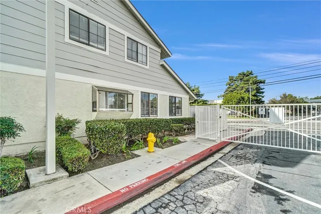 $725,000 | 1700 West Cerritos Avenue, Unit 144, Anaheim, CA 92804