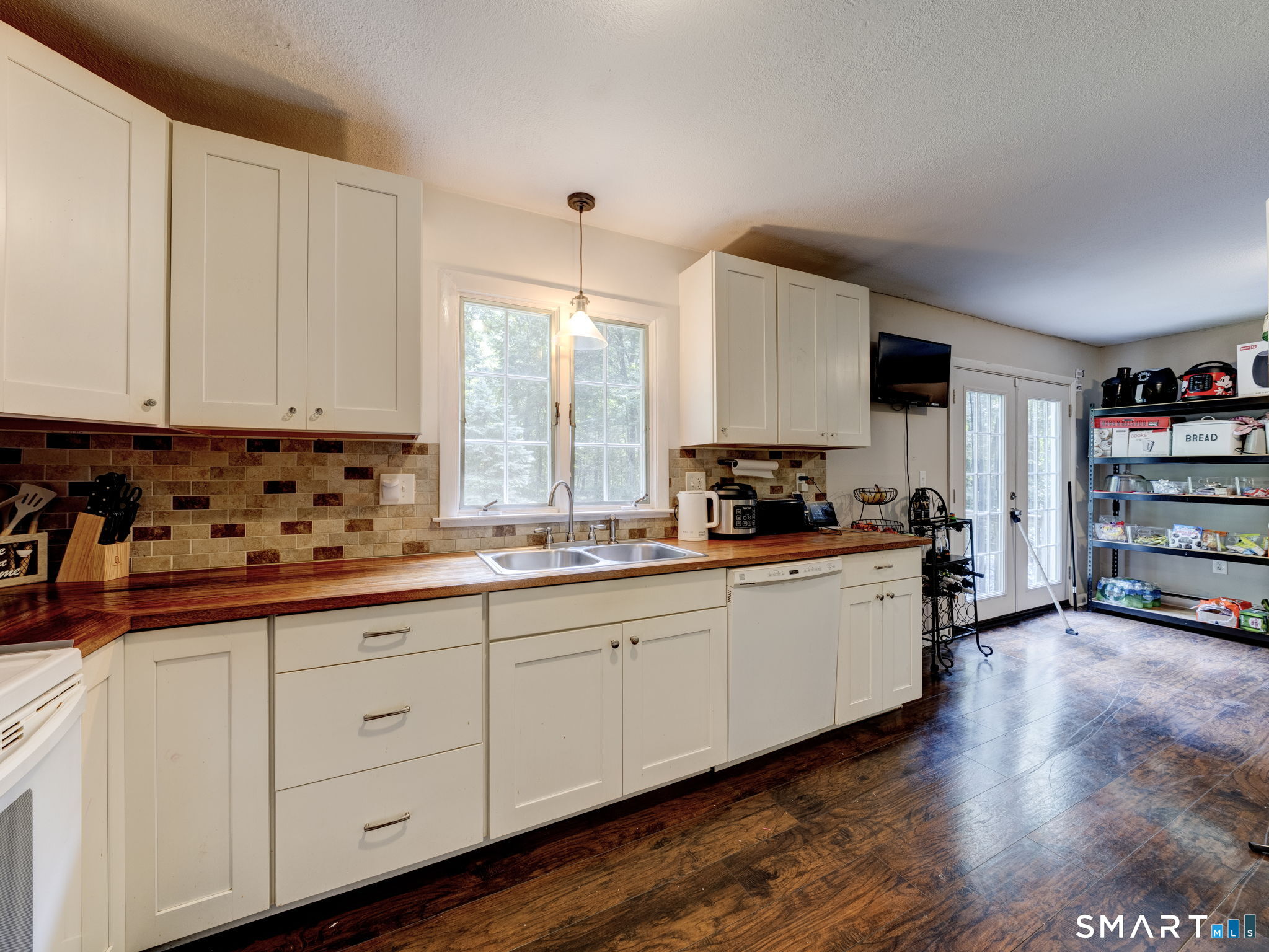 142 Root Road Coventry, CT 06238 - Photo 12 of 40 Gallery Image 12
