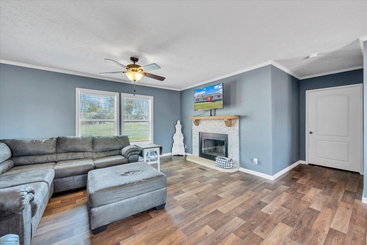 1844 Fiddler Creek Road Bedford, VA 24523 - Photo 6 of 47 06-MIB00727