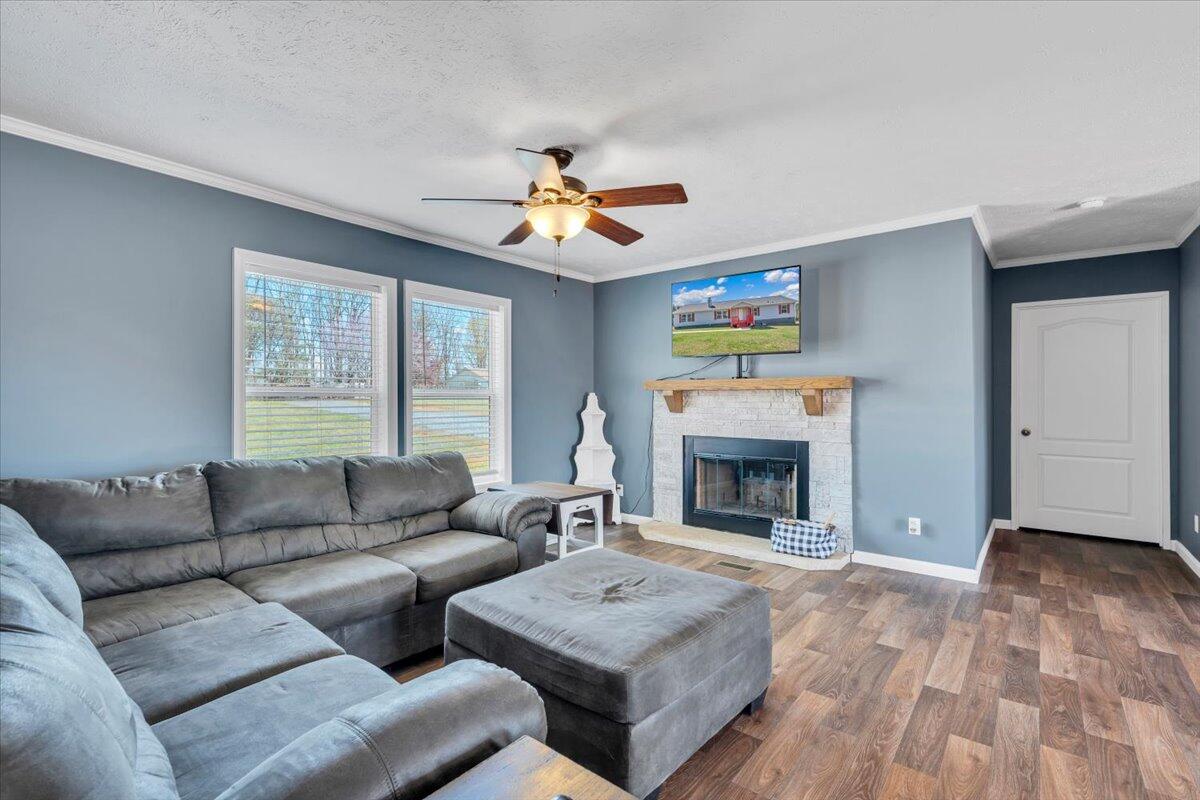 1844 Fiddler Creek Road Bedford, VA 24523 - Photo 7 of 47 07-MIB00730