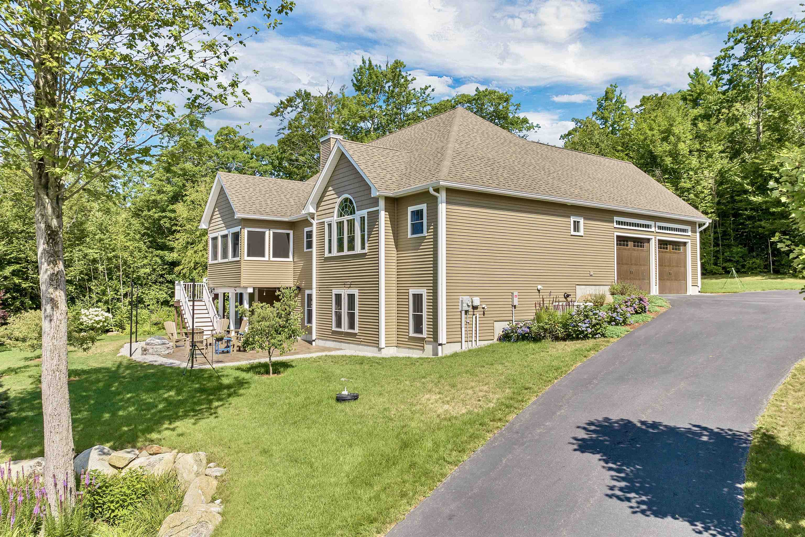 185 Ambrose Way Wolfeboro, NH 03894 - Photo 3 of 54