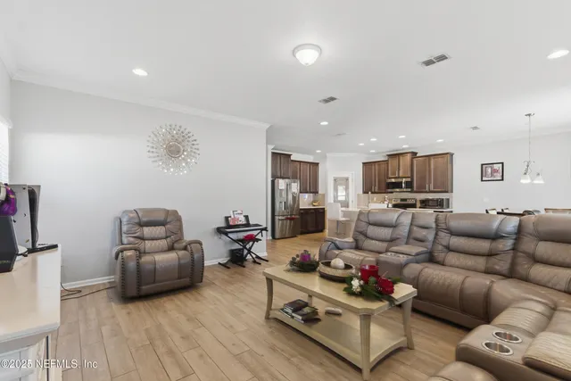 $370,000 | 10077 Kit Fox Parkway, Jacksonville, FL 32222