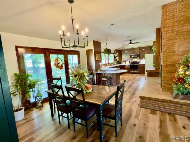 $440,000 | 9221 State Route North, Mountain Grove, MO 65711