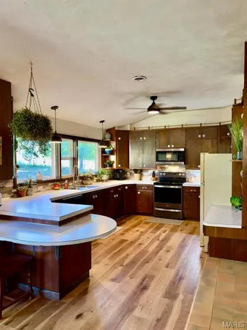 $440,000 | 9221 State Route North, Mountain Grove, MO 65711