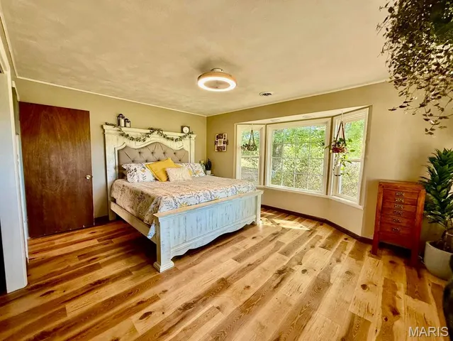 $440,000 | 9221 State Route North, Mountain Grove, MO 65711