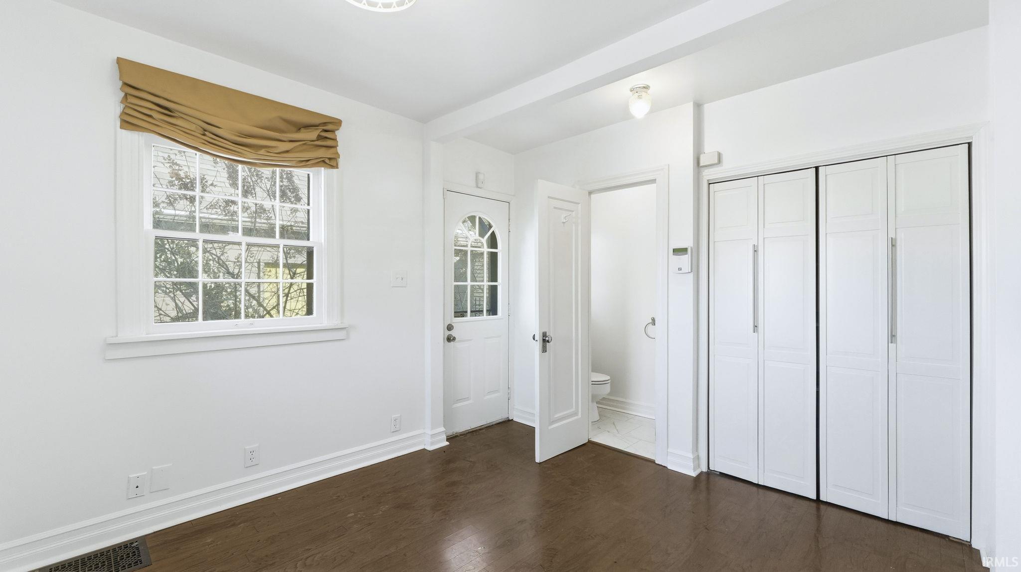 4301 Indiana Avenue Fort Wayne, IN 46807 - Photo 11 of 36