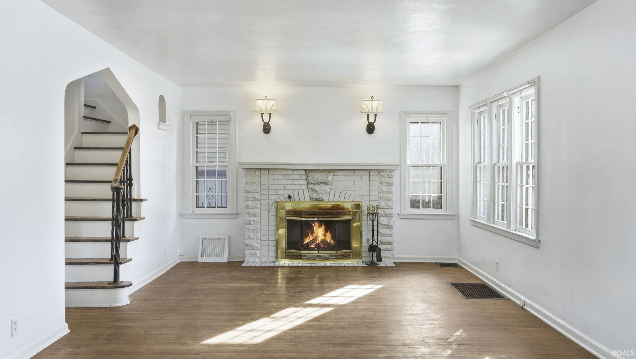 4301 Indiana Avenue Fort Wayne, IN 46807 - Photo 2 of 36