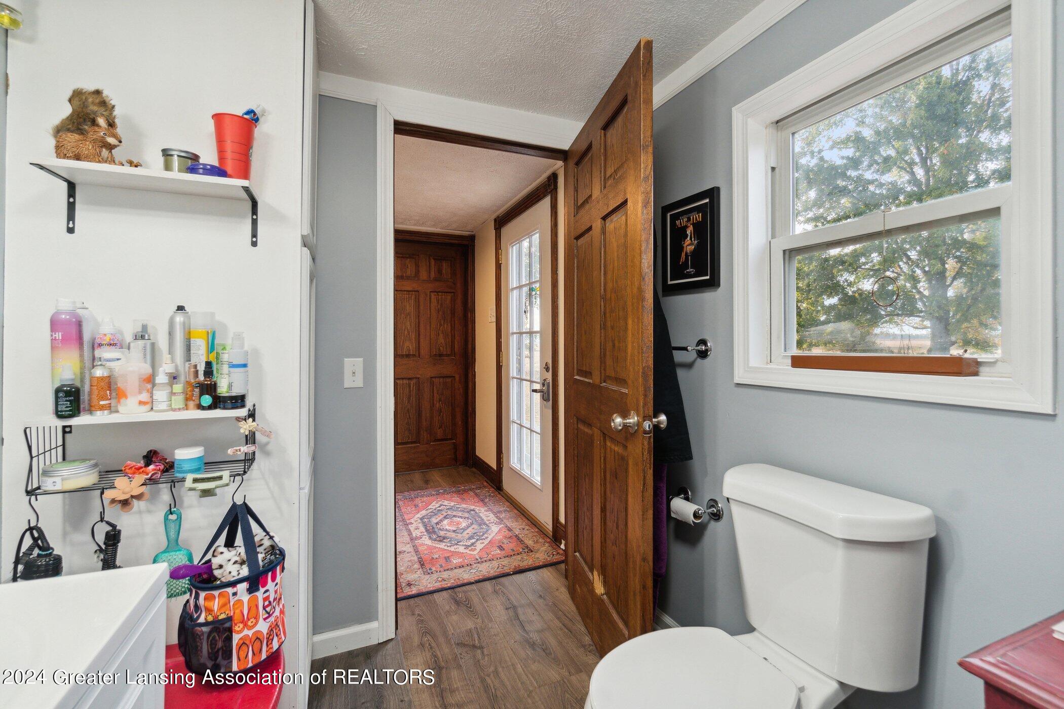 2486 East Hayes Road Ithaca, MI 48847 - Photo 21 of 30 2486-E-Hayes-Rd-Ithaca-MI-48847-WindowSt