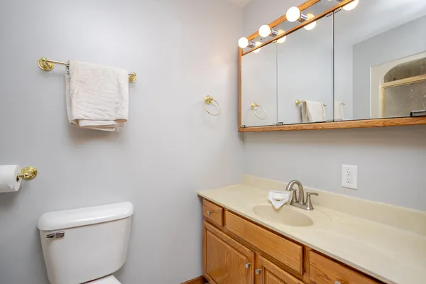 $399,000 | 8940 Calhoun Place, Crown Point, IN 46307