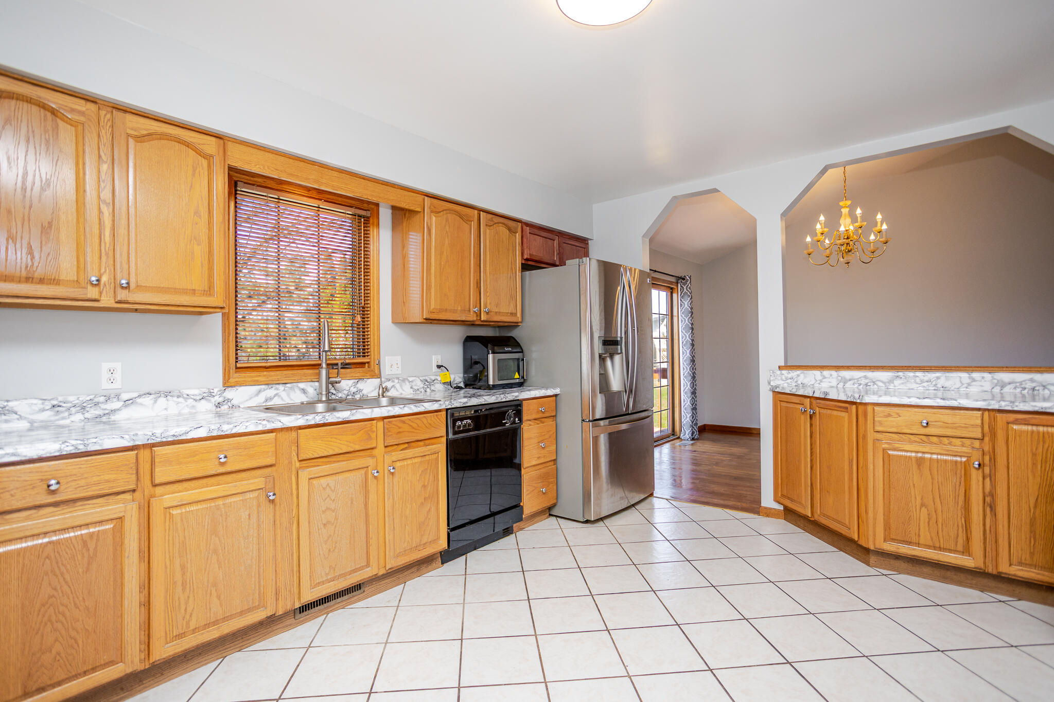 8940 Calhoun Place Crown Point, IN 46307 - Photo 10 of 30 2048x1365