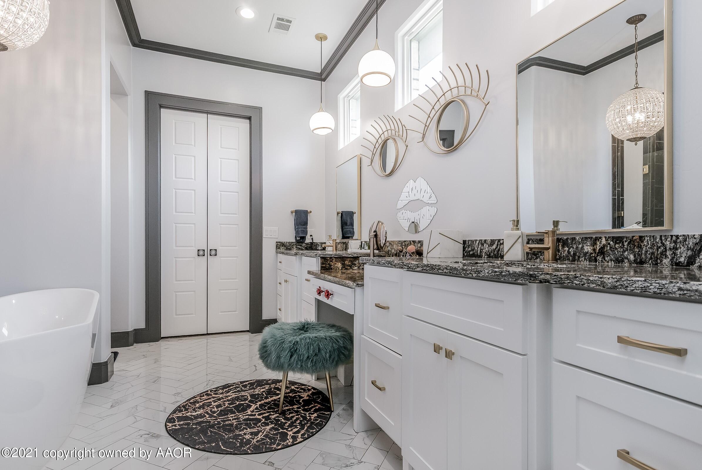 5605 Wesley Road Amarillo, TX 79119 - Photo 14 of 28 014_Master Bathroom