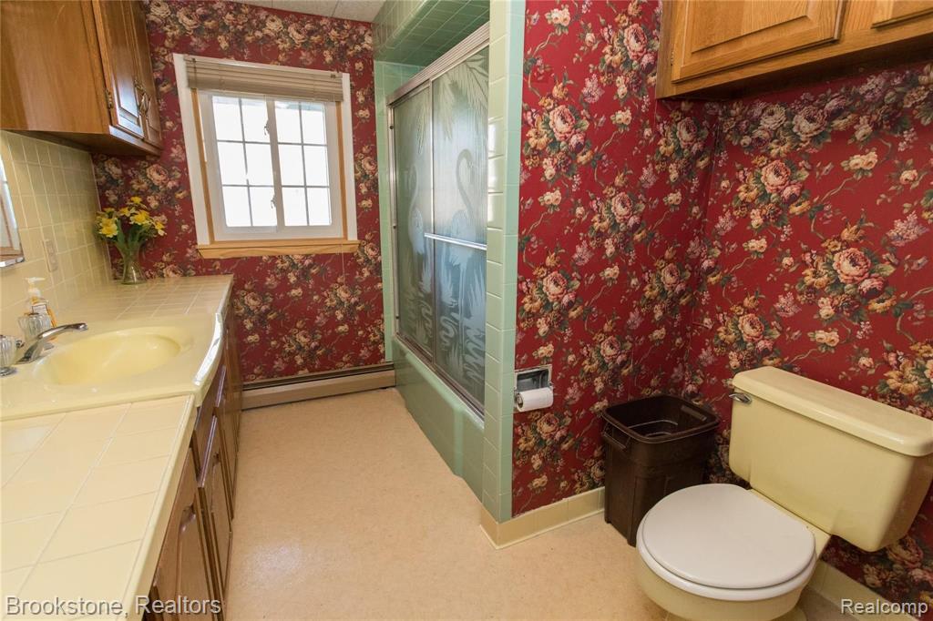 1675 Rochester Road Leonard, MI 48367 - Photo 49 of 62