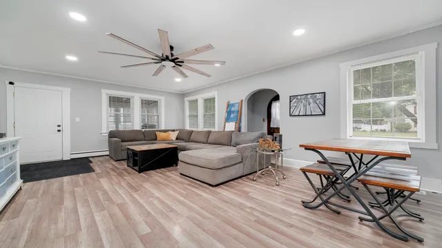 $139,900 | 708 West Washington Street, Oregon, IL 61061