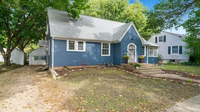 $139,900 | 708 West Washington Street, Oregon, IL 61061