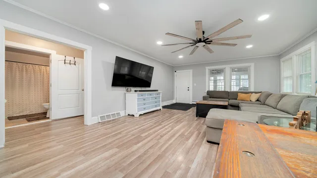 $139,900 | 708 West Washington Street, Oregon, IL 61061