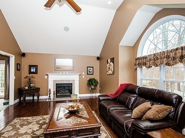 33 Cart Path Road Dracut, MA 01826 - Photo 12 of 30 Gallery Image 12