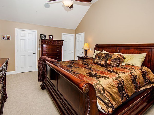 33 Cart Path Road Dracut, MA 01826 - Photo 16 of 30 Gallery Image 16