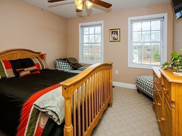33 Cart Path Road Dracut, MA 01826 - Photo 18 of 30 Gallery Image 18