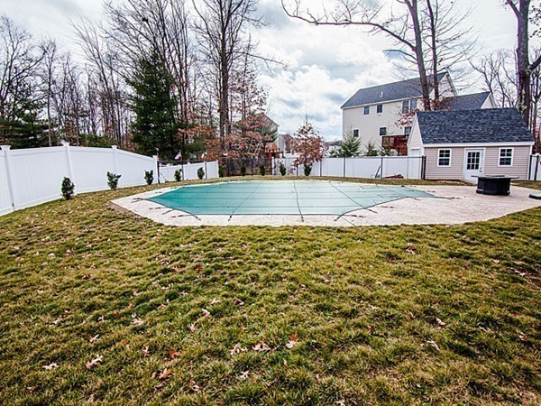33 Cart Path Road Dracut, MA 01826 - Photo 27 of 30 Gallery Image 27