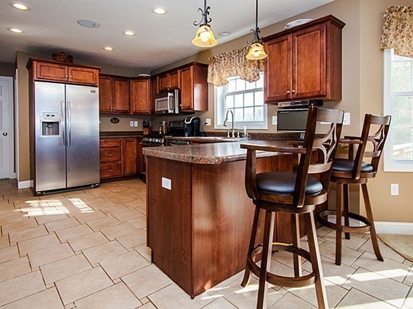 33 Cart Path Road Dracut, MA 01826 - Photo 8 of 30 Gallery Image 8