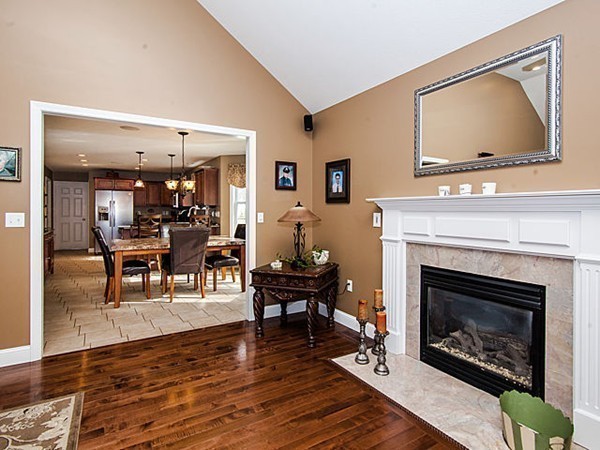 33 Cart Path Road Dracut, MA 01826 - Photo 10 of 30 Gallery Image 10