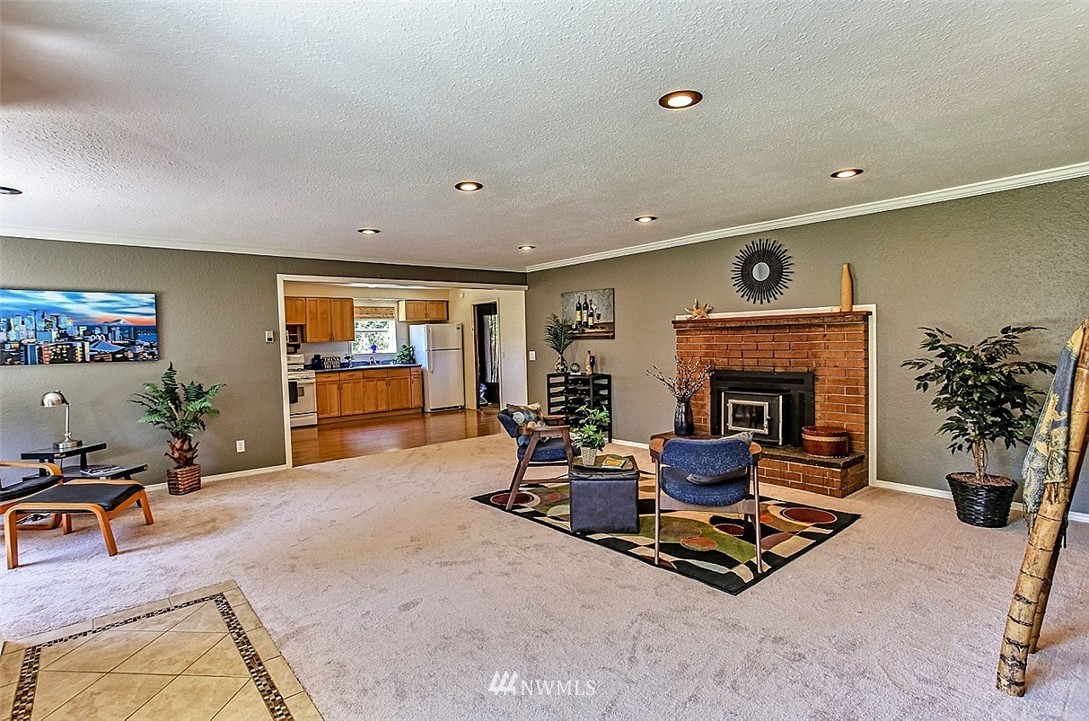 4005 Southeast Horstman Road Port Orchard, WA 98366 - Photo 4 of 25 Gallery Image 4