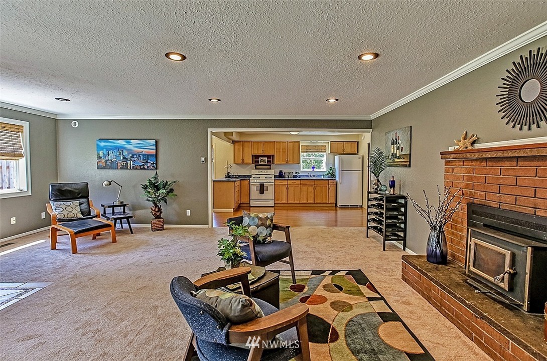 4005 Southeast Horstman Road Port Orchard, WA 98366 - Photo 5 of 25 Gallery Image 5