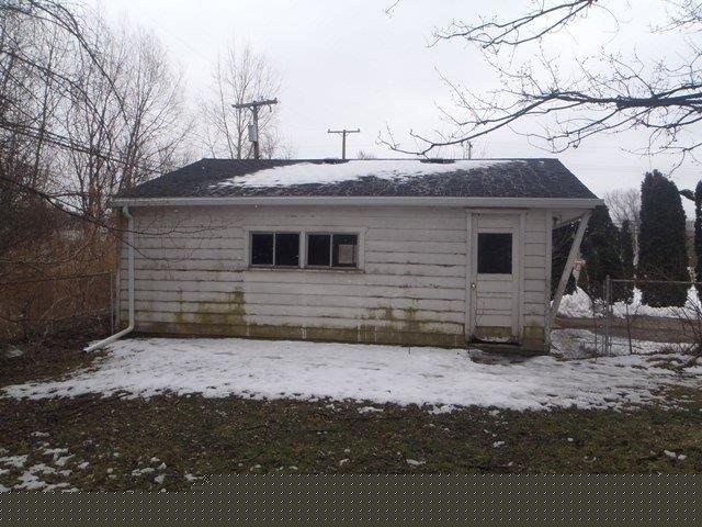 2955 Midvale Drive Rochester, MI 48309 - Photo 7 of 8 garage.JPG