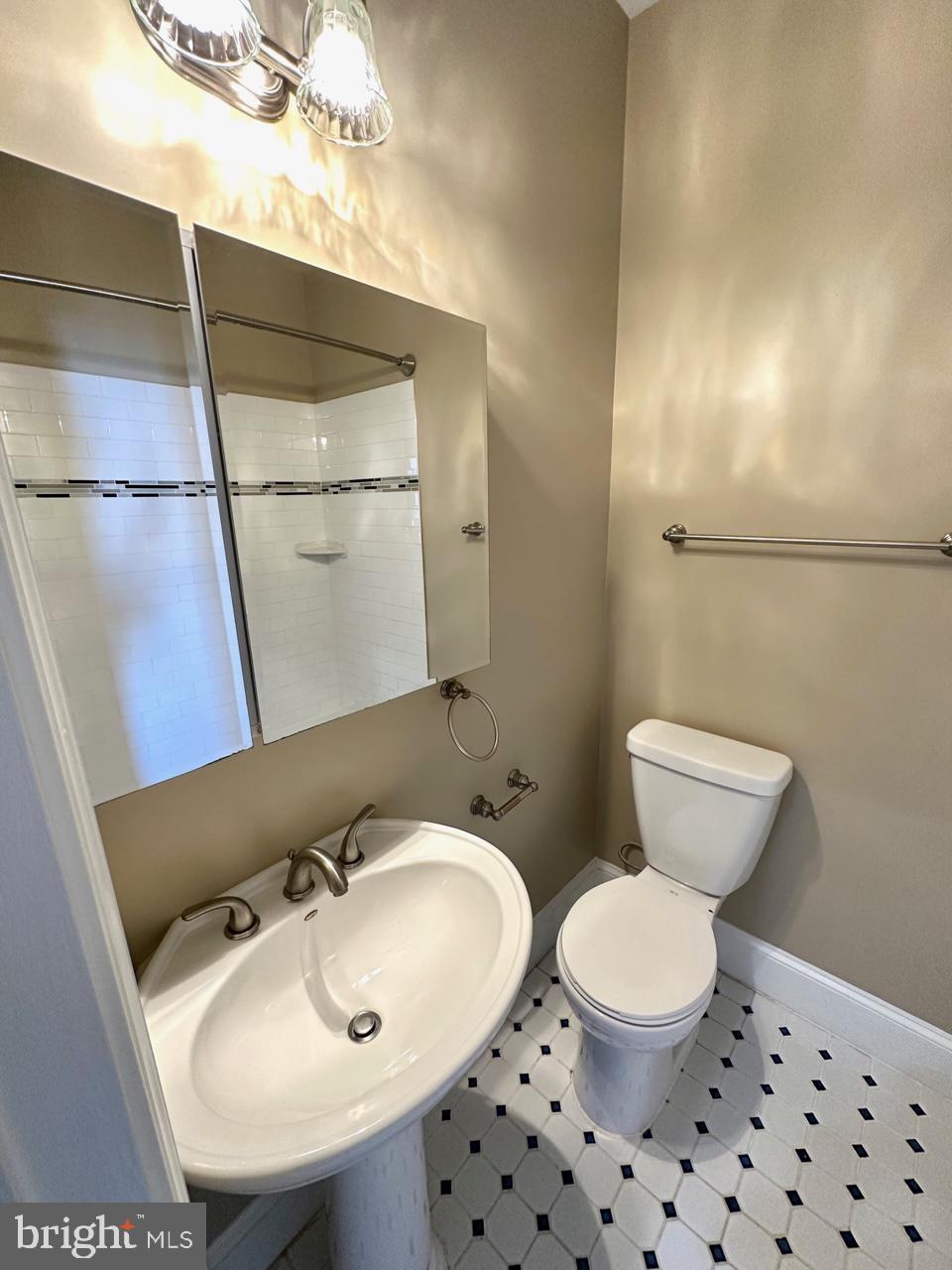 1227 Linden Place Northeast Washington, DC 20002 - Photo 16 of 24