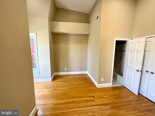 $3,200 | 1227 Linden Place Northeast, Washington, DC 20002