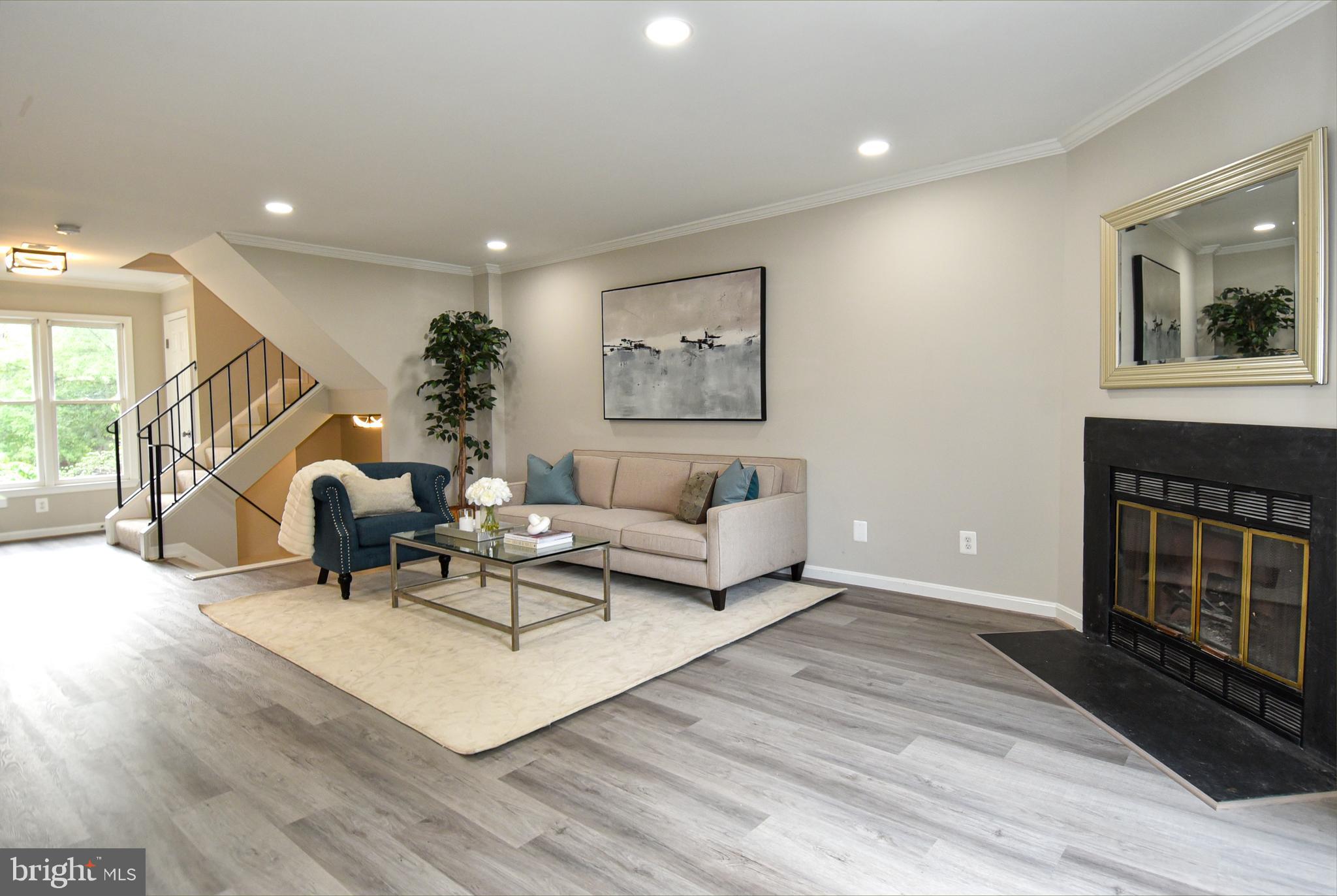 2107 North Rolfe Street, Unit B Arlington, VA 22209 - Photo 10 of 59