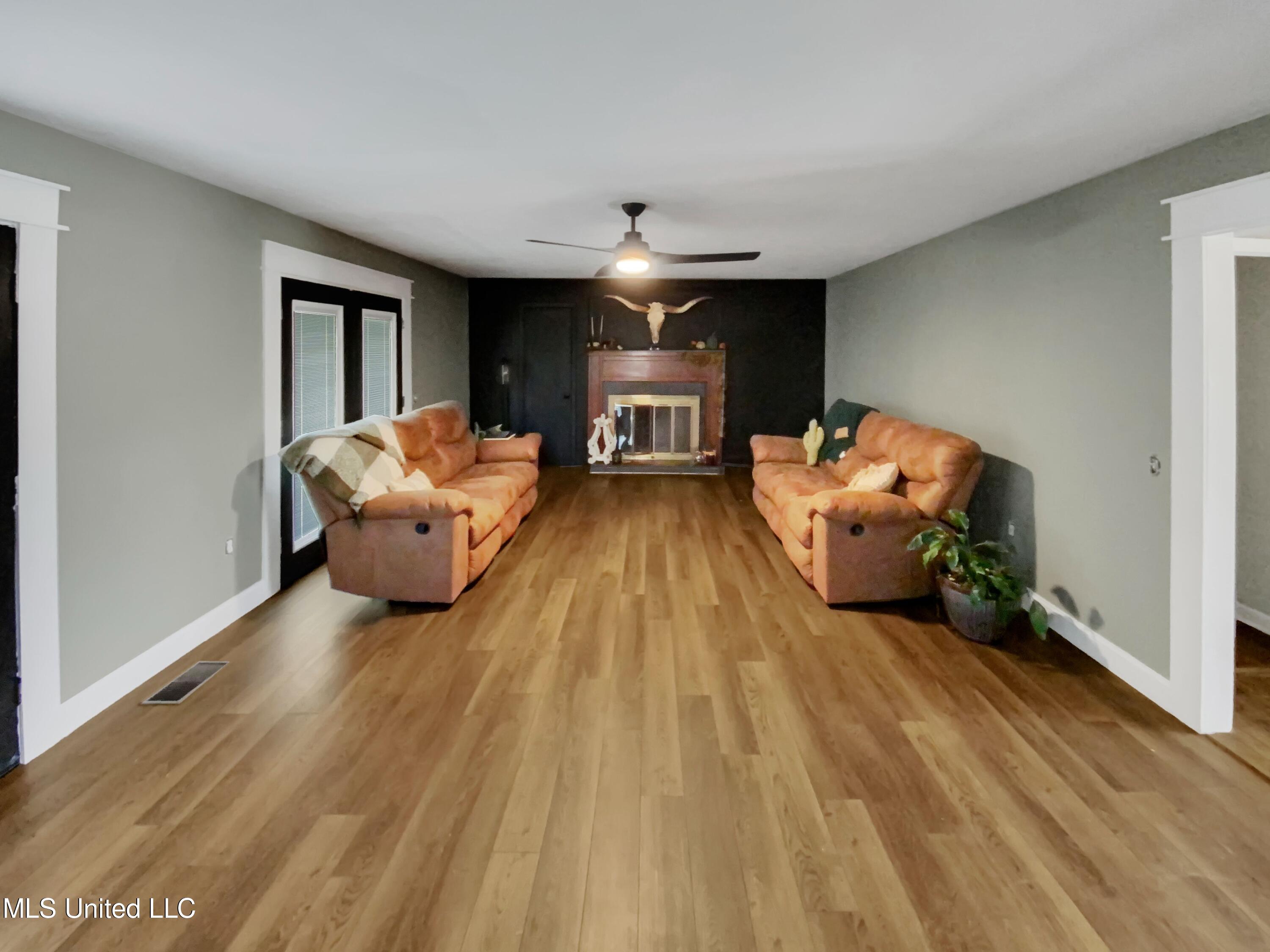 3415 Erin Lucern Road Union, MS 39365 - Photo 6 of 25 79111e3f-cb7b-44b9-b129-841f775b3648