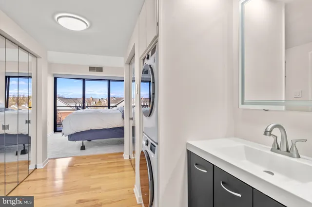 $469,900 | 1530 Key Boulevard, Unit 426, Arlington, VA 22209