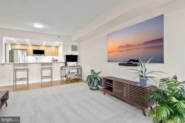 $469,900 | 1530 Key Boulevard, Unit 426, Arlington, VA 22209