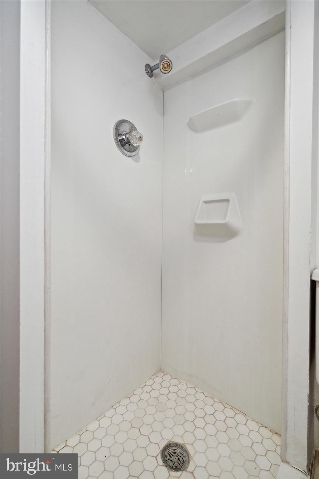 231 Tree Street Philadelphia, PA 19148 - Photo 11 of 16